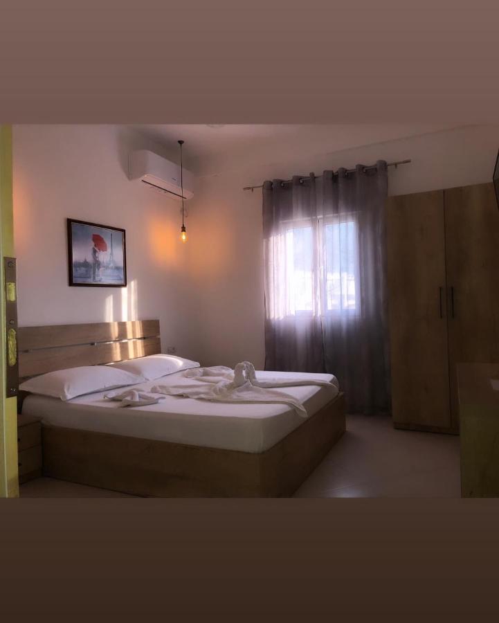Hotel Apostoli Permet Exterior photo
