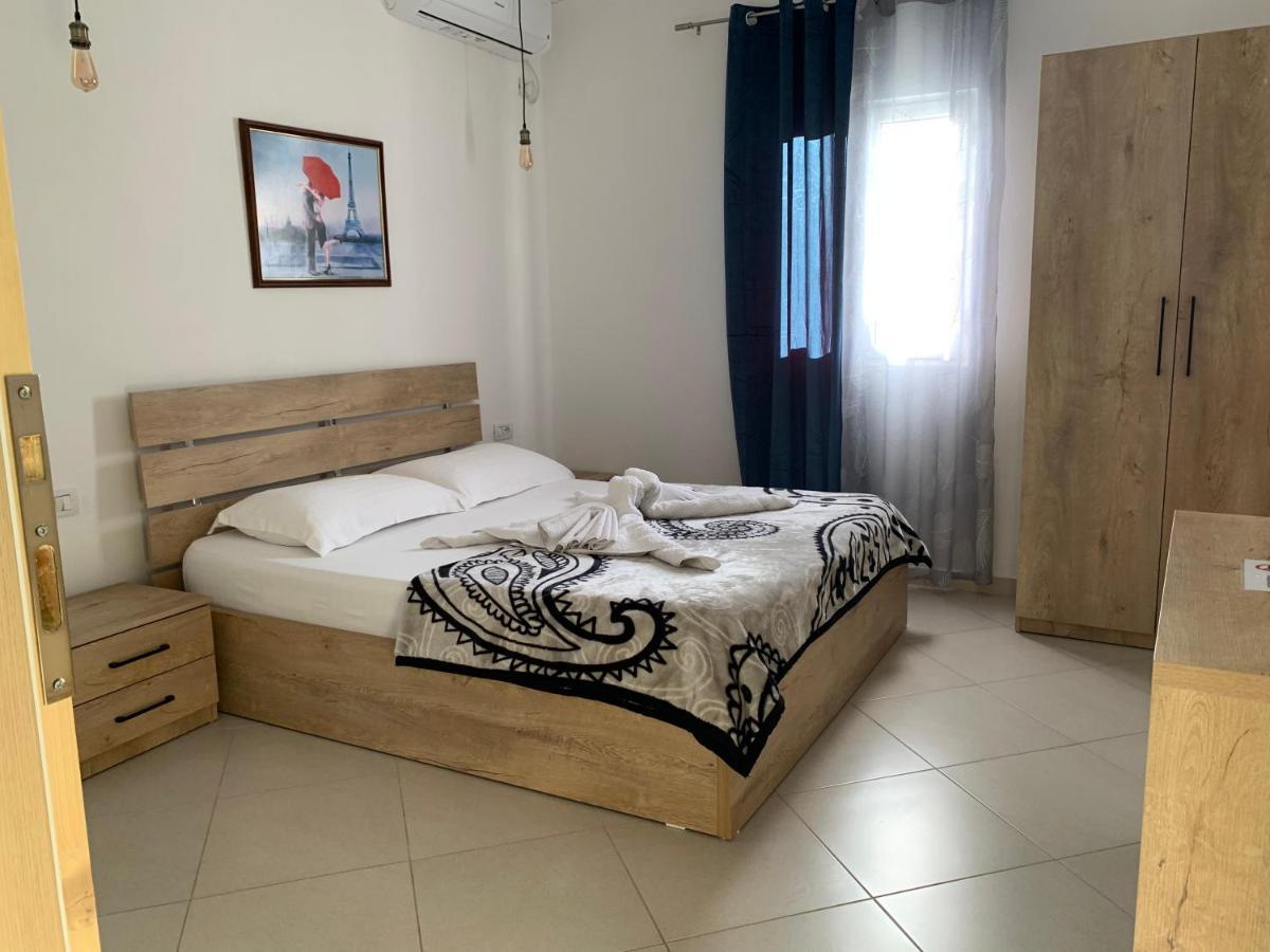 Hotel Apostoli Permet Exterior photo