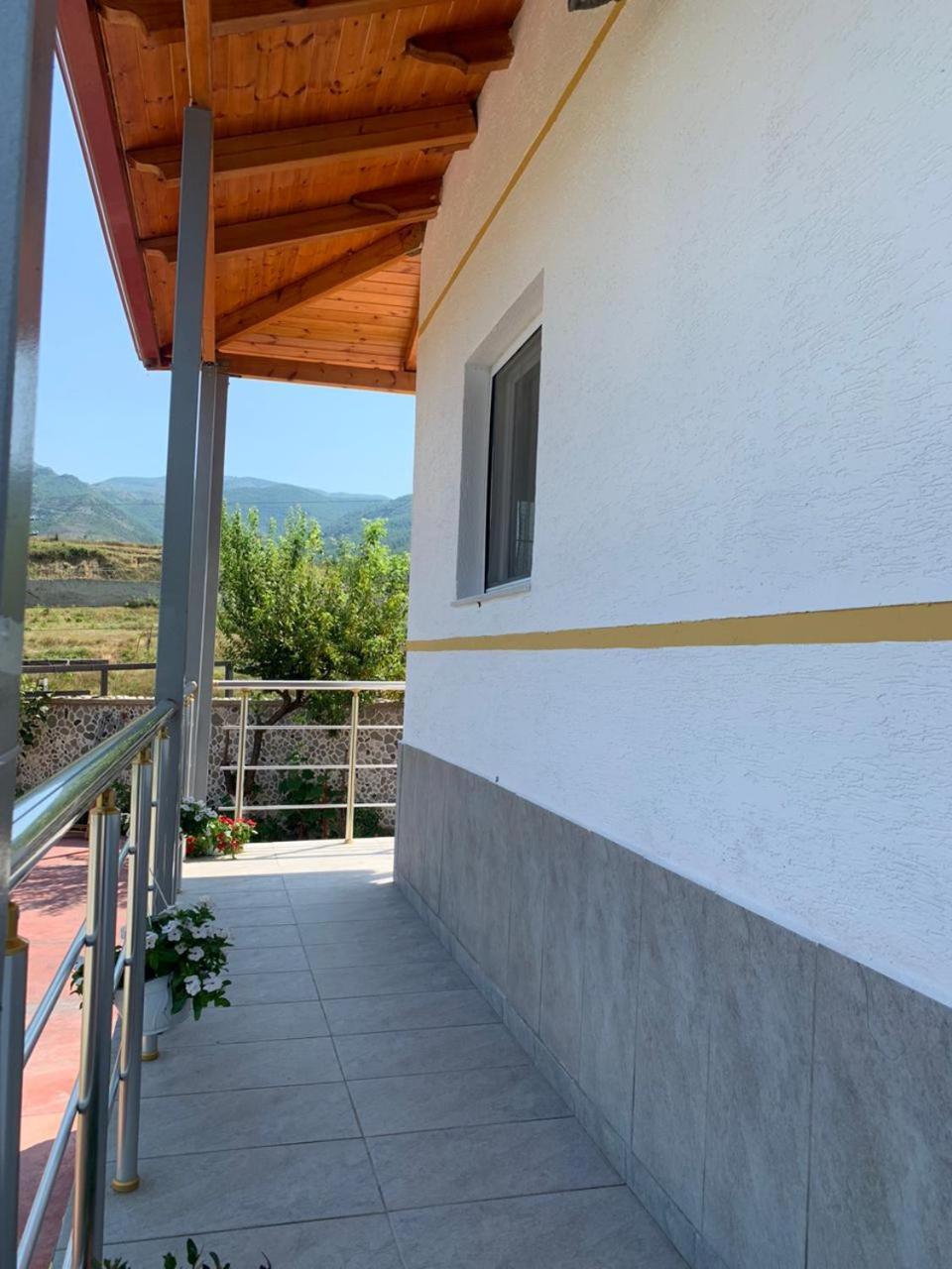 Hotel Apostoli Permet Exterior photo